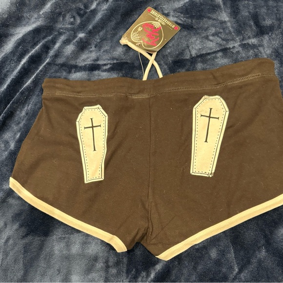 Too Fast Booty shorts XL - Picture 2 of 3